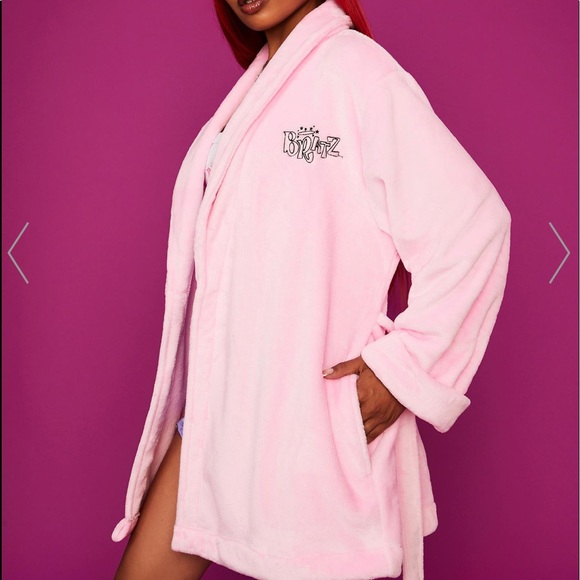 COPY - Dollskill Bratz Robe - Picture 2 of 5